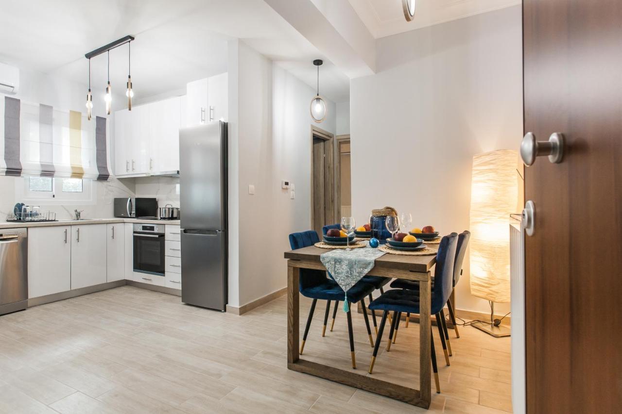 Luxury Seaside Apartment Next To Starbucks Opossite The Beach Park Of Flisvos Athen Eksteriør bilde